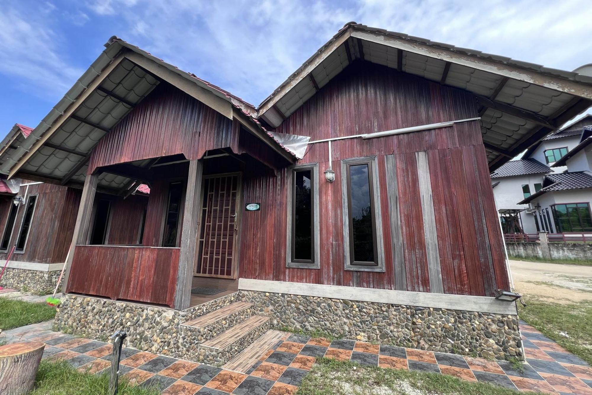 Nurbayu Chalet, Kemaman Kuantan Zewnętrze zdjęcie